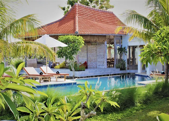 Village Jungle Resort Batununggul