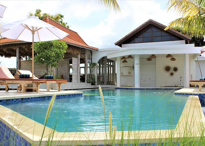 Village Jungle Resort Batununggul